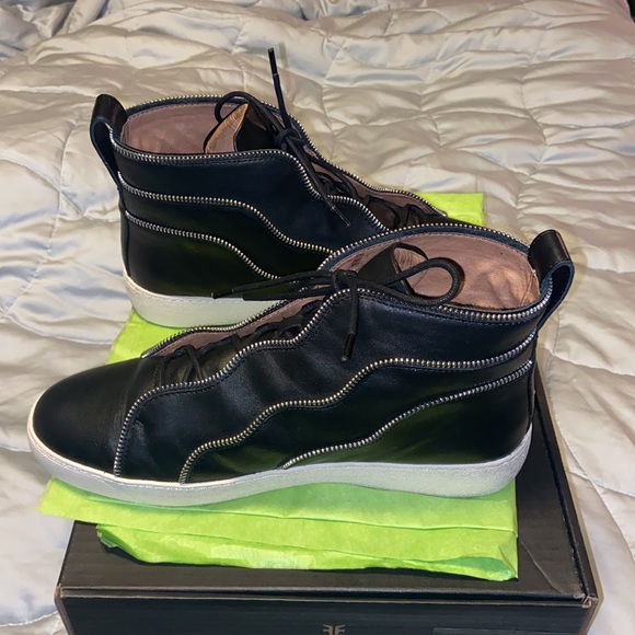 🎈SALE🎈Women Western Zip FRYE Sneakers🎈 - Picture 4 of 11